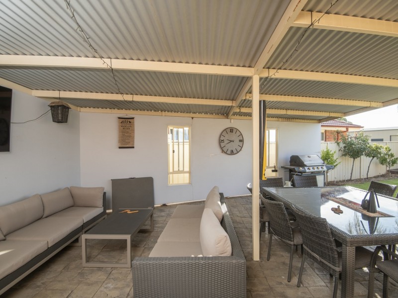 11 Lakeside Drive, Lake Boga VIC 3584