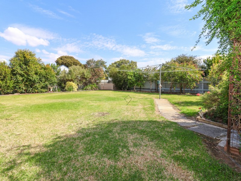 5 Kerang Street, Lake Boga VIC 3584