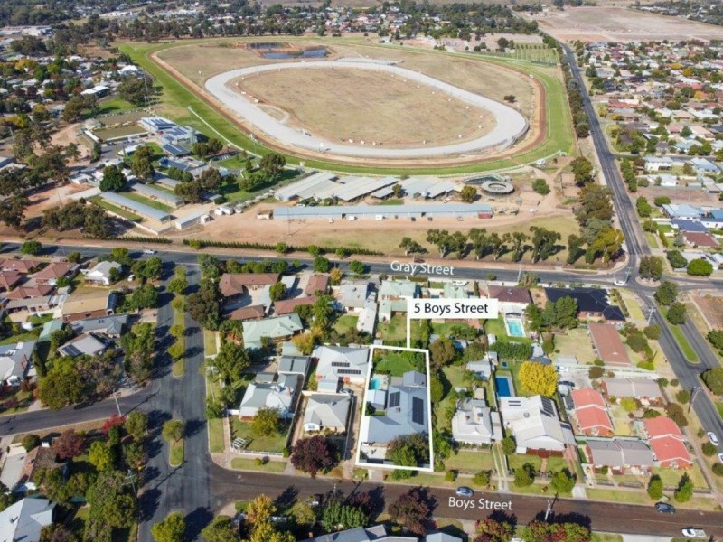 5 Boys Street, Swan Hill VIC 3585