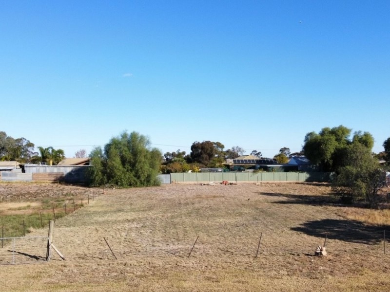 27 Donald Street, Nyah West VIC 3595