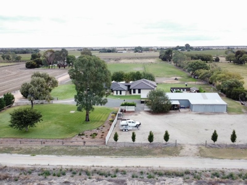 36 Bombardieri Lane, Swan Hill VIC 3585