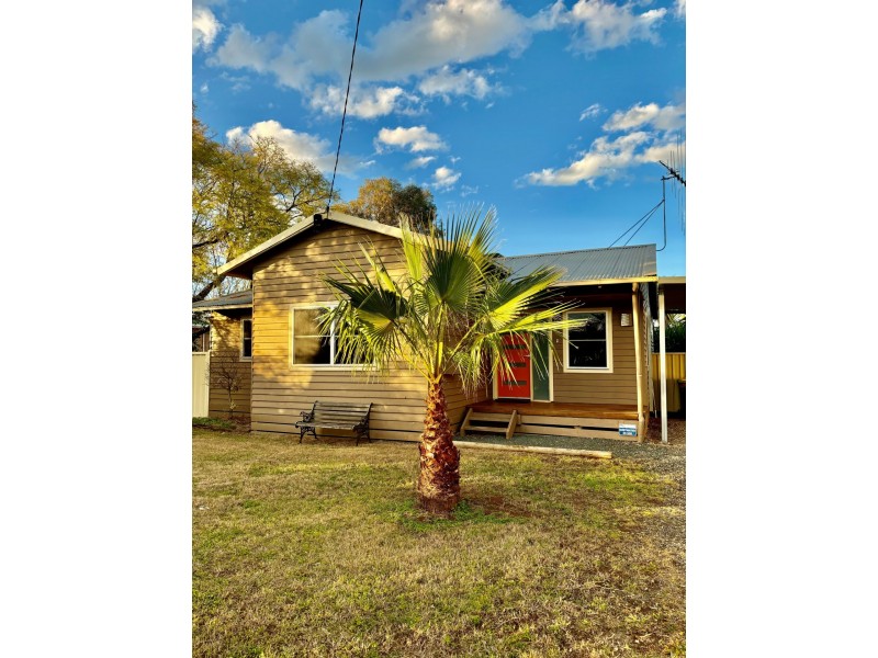 12 Kerang Street, Lake Boga VIC 3584