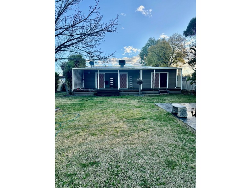 12 Kerang Street, Lake Boga VIC 3584