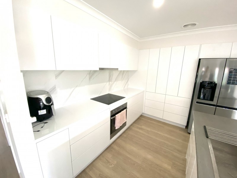 16 Sandalwood Avenue, Swan Hill VIC 3585