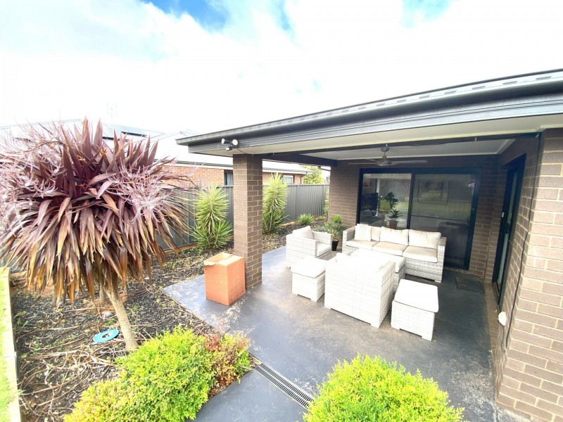 16 Sandalwood Avenue, Swan Hill VIC 3585