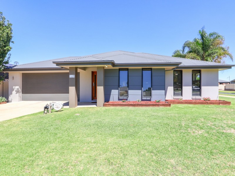13 Redgum Street, Swan Hill VIC 3585