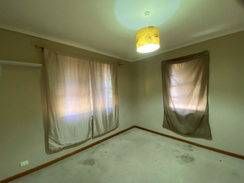 18 Mundle Avenue, Swan Hill VIC 3585