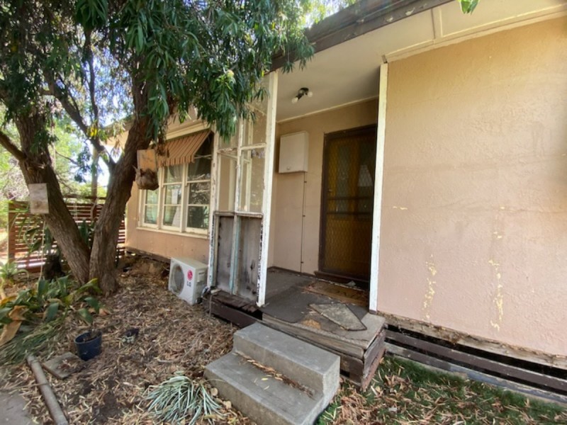 18 Mundle Avenue, Swan Hill VIC 3585