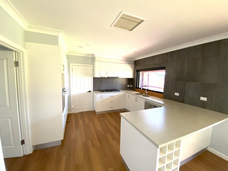 8 Ashton Street, Swan Hill VIC 3585