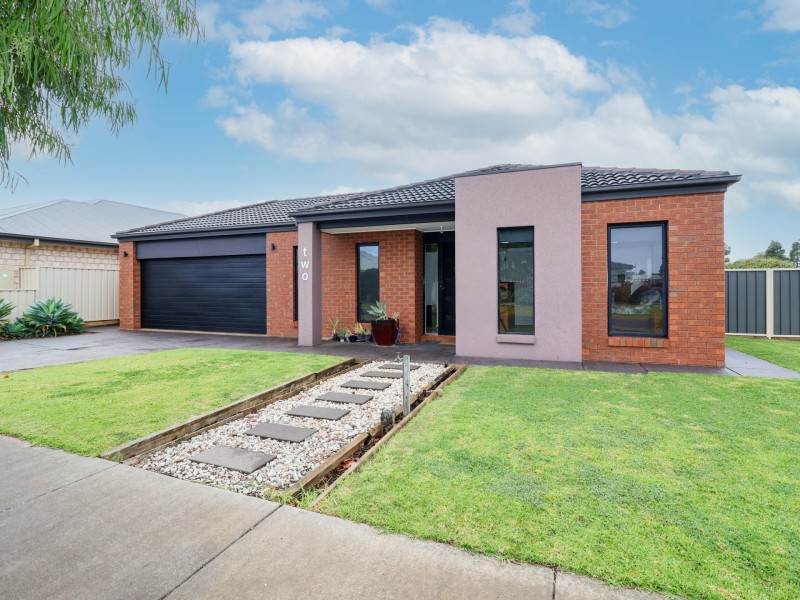 2 Dundas Lane, Swan Hill VIC 3585