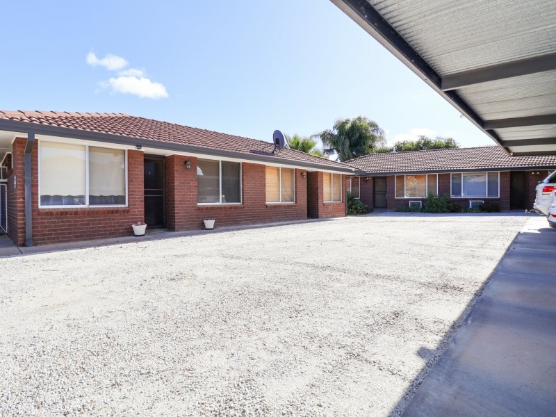 Unit 2 & 4/22 Gray Street, Swan Hill VIC 3585