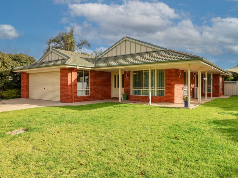 7 Nalder Drive, Swan Hill VIC 3585