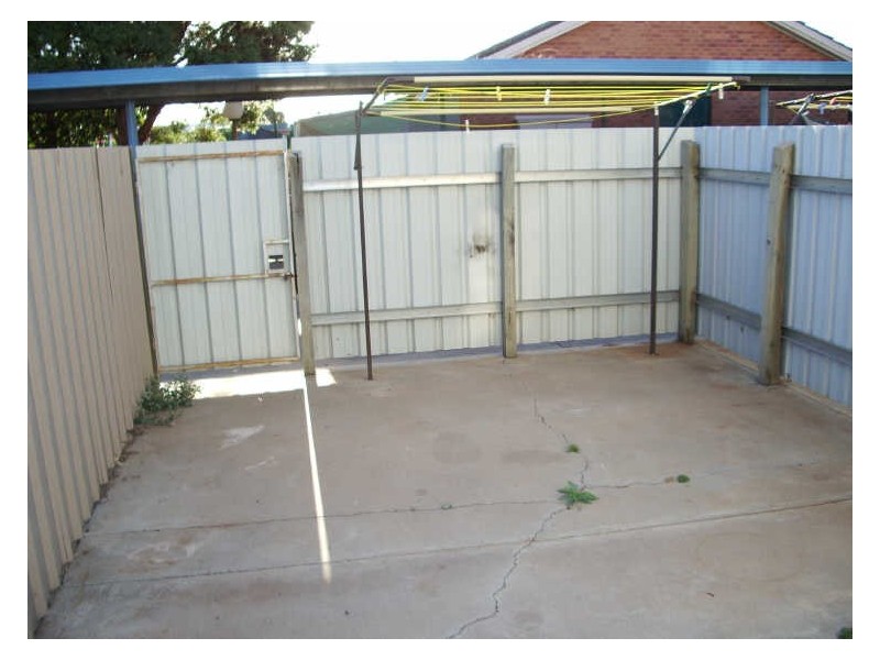 2/44 Palaroo Street, Swan Hill VIC 3585