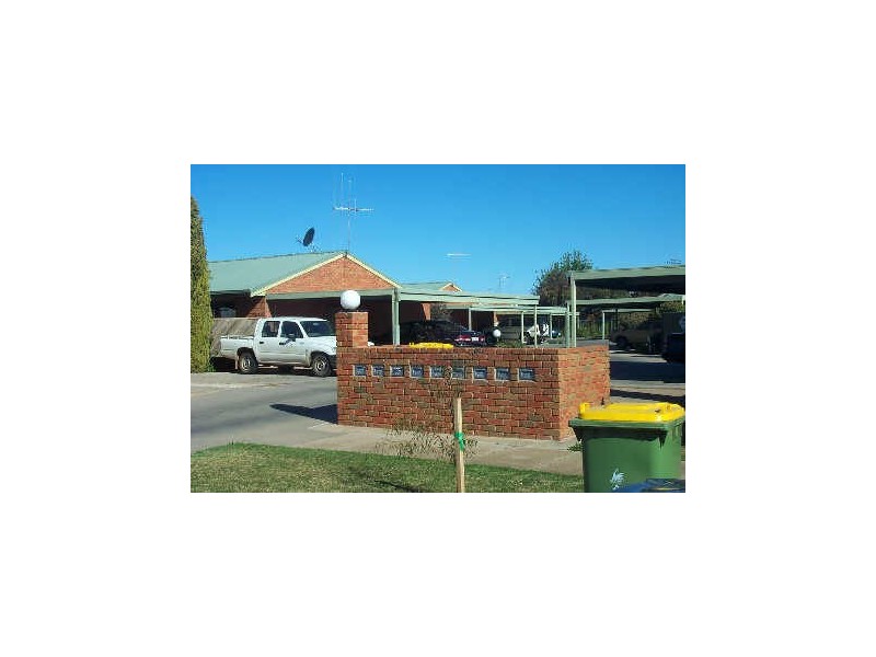 4/5 Parnee Street, Swan Hill VIC 3585