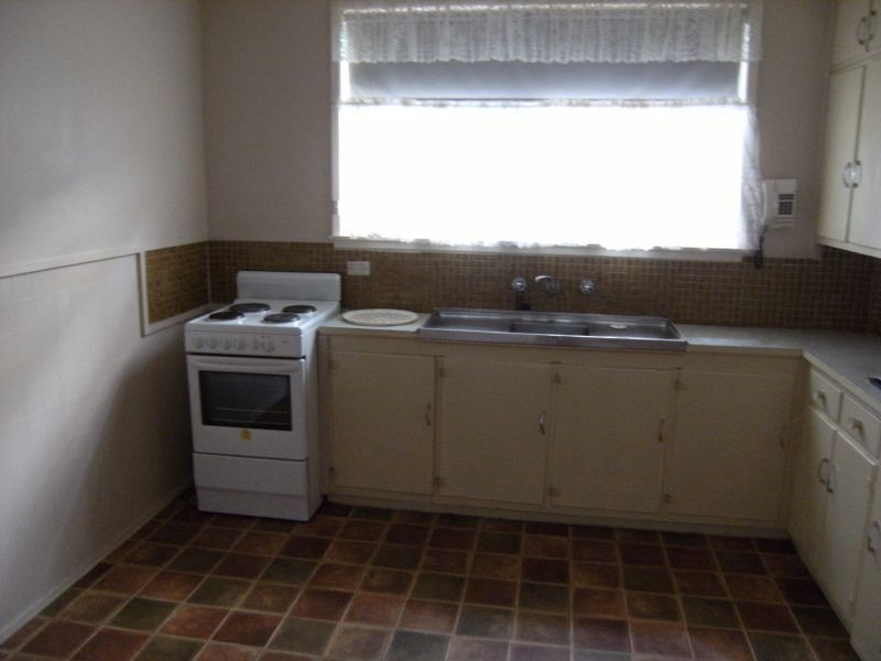 4 McAdam Court, Swan Hill VIC 3585