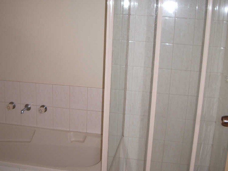 2/14 Makepeace Street, Swan Hill VIC 3585