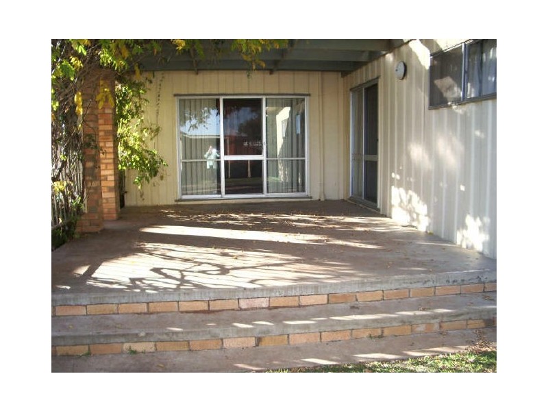 186 Stradbroke Avenue, Swan Hill VIC 3585