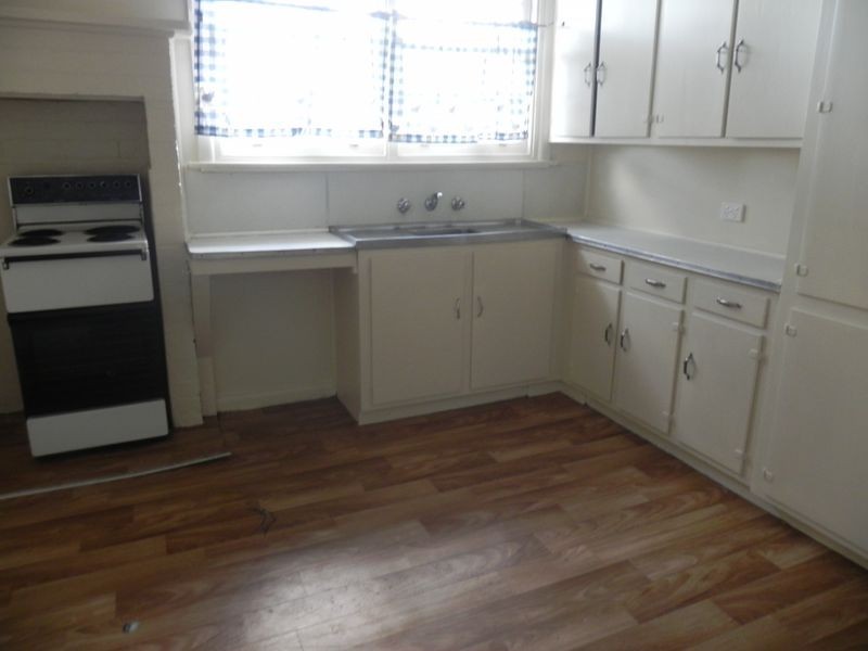 5 Mundle Avenue, Swan Hill VIC 3585