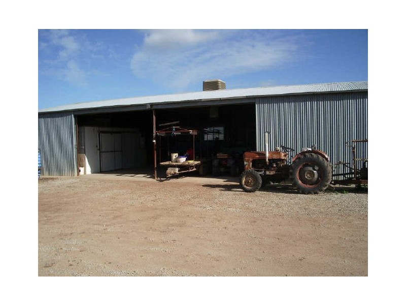 370 Tresco West Road, Tresco West VIC 3584