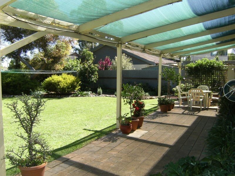 28 Jacaranda Crescent, Lake Boga VIC 3584