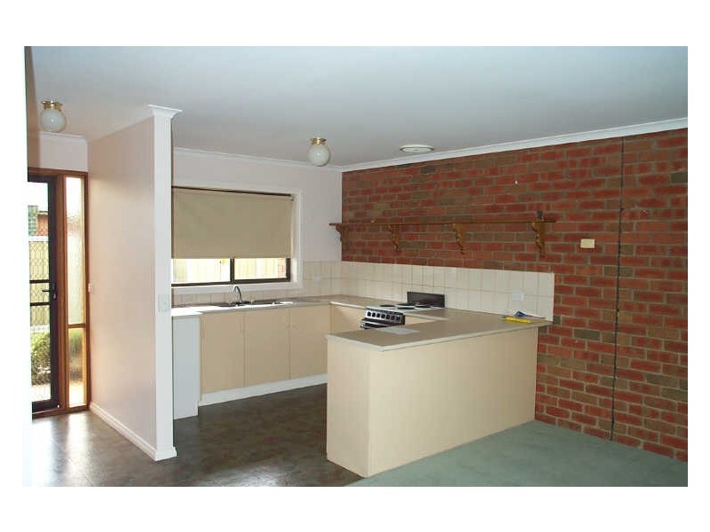 1/5 Parnee Street, Swan Hill VIC 3585