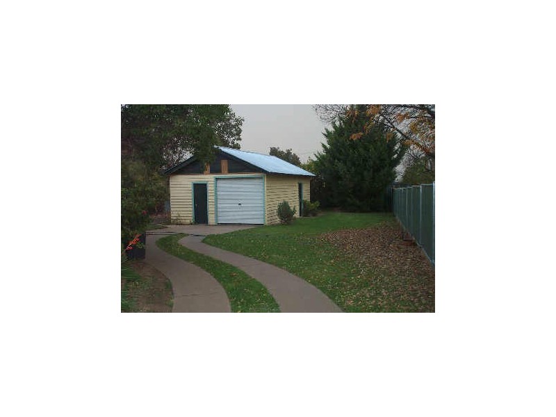 15 Boys Street, Swan Hill VIC 3585