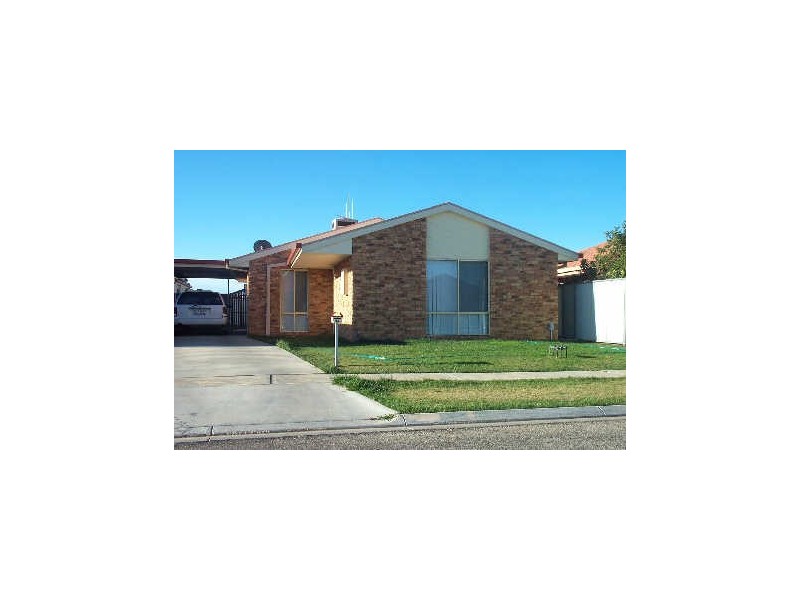 34 Nowie Street, Swan Hill VIC 3585