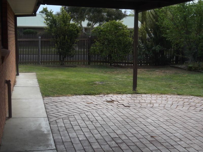 9 Cobham Avenue, Swan Hill VIC 3585