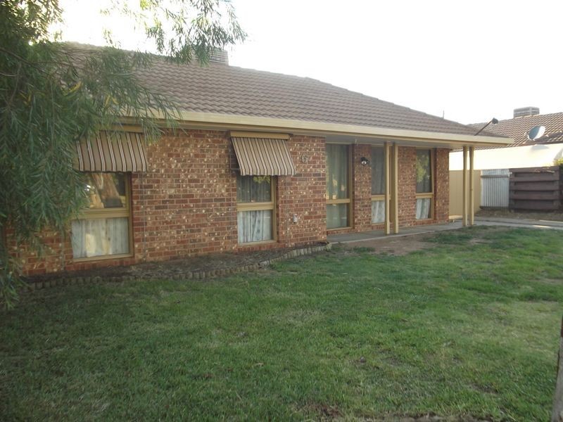 6 Livingston Court, Swan Hill VIC 3585