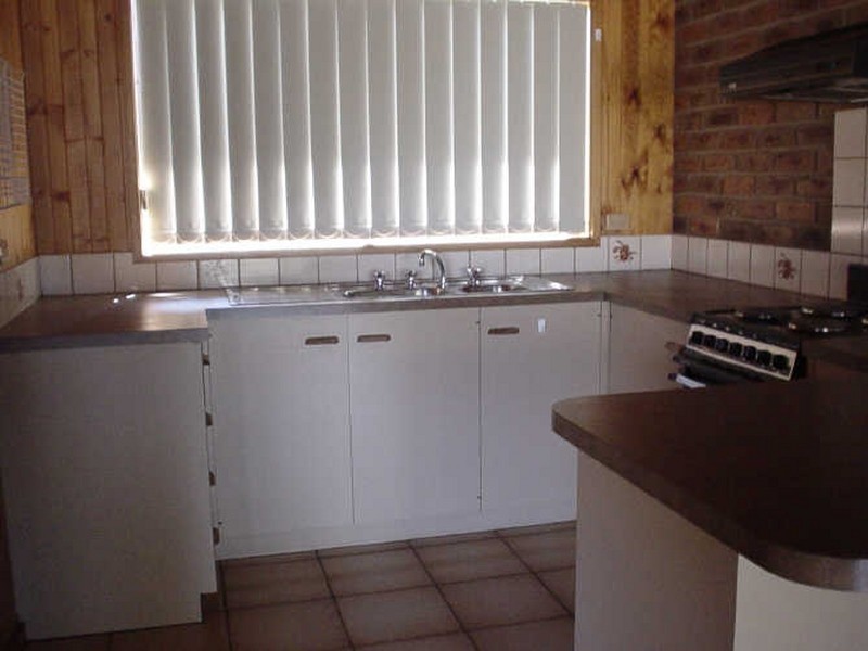 2/325 Lakeside Drive, Lake Boga VIC 3584