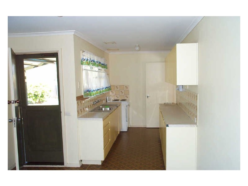 6 Storer Court, Swan Hill VIC 3585