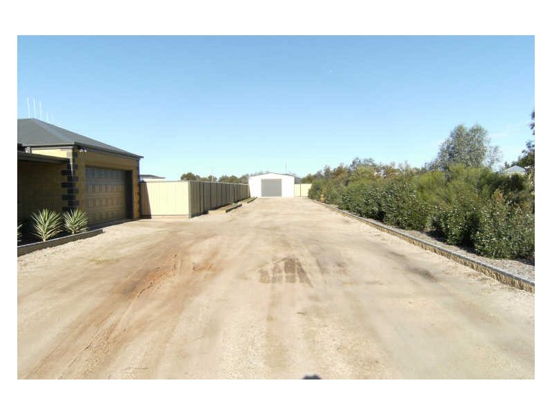 Swan Hill VIC 3585