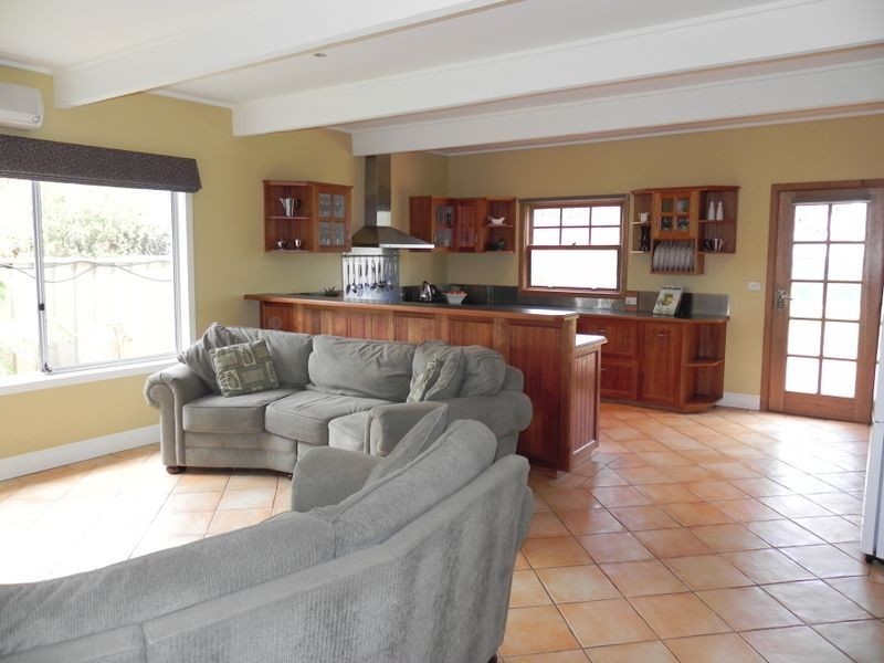 7 Kimberley Avenue, Swan Hill VIC 3585