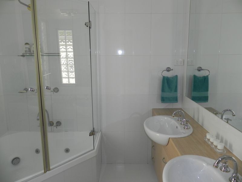 7 Kimberley Avenue, Swan Hill VIC 3585