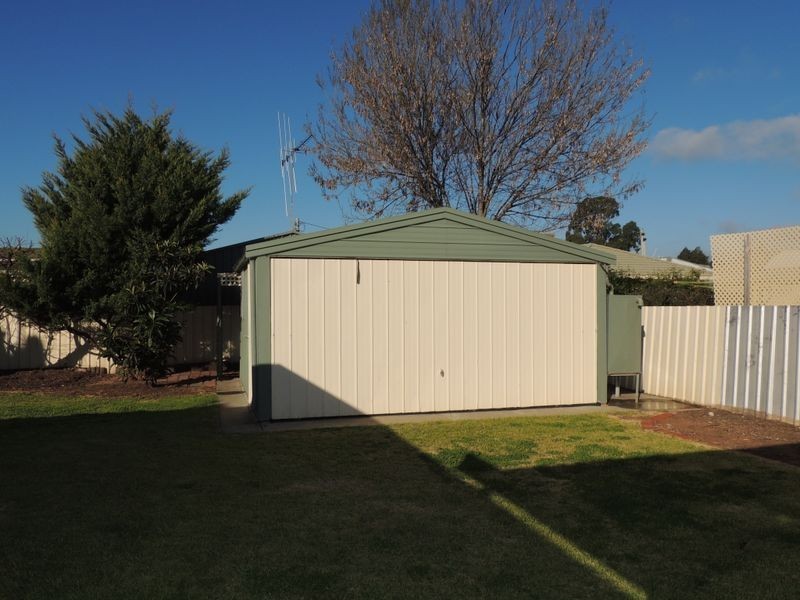 10 Wilkins Grove, Swan Hill VIC 3585