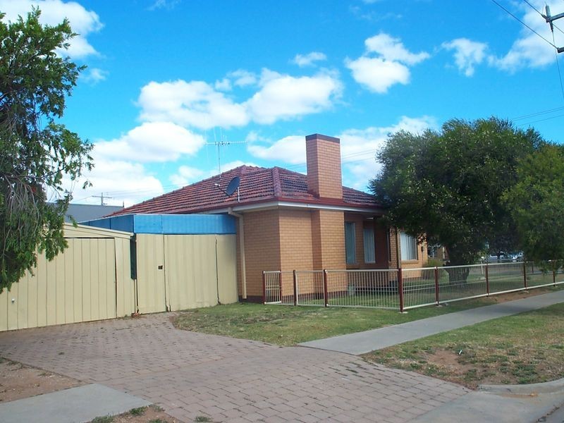112 Gray Street, Swan Hill VIC 3585