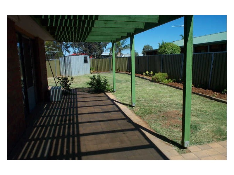 18/5 Parnee Street, Swan Hill VIC 3585