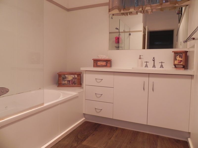 15 Standen Street, Swan Hill VIC 3585