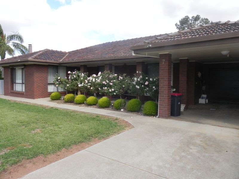 7 Murray Street, Lake Boga VIC 3584