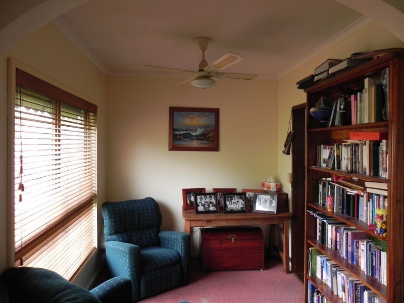 19 Holloway Grove, Swan Hill VIC 3585