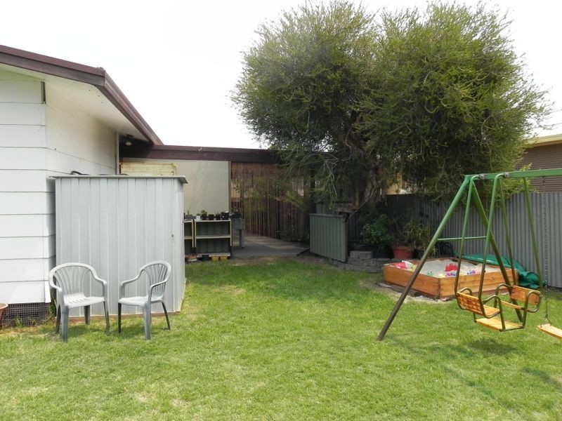 19 Holloway Grove, Swan Hill VIC 3585