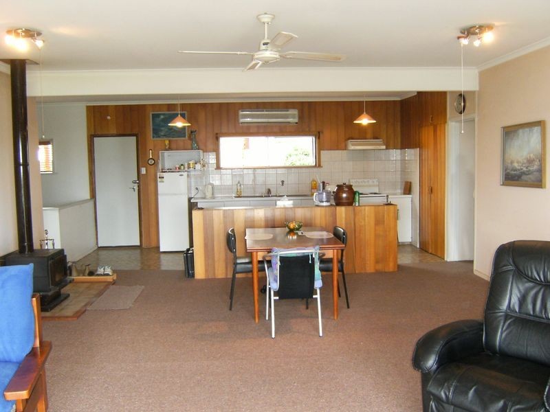 395 Lakeside Drive, Lake Boga VIC 3584