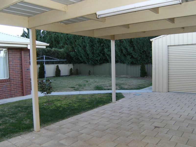 14 Cleeland Drive, Swan Hill VIC 3585