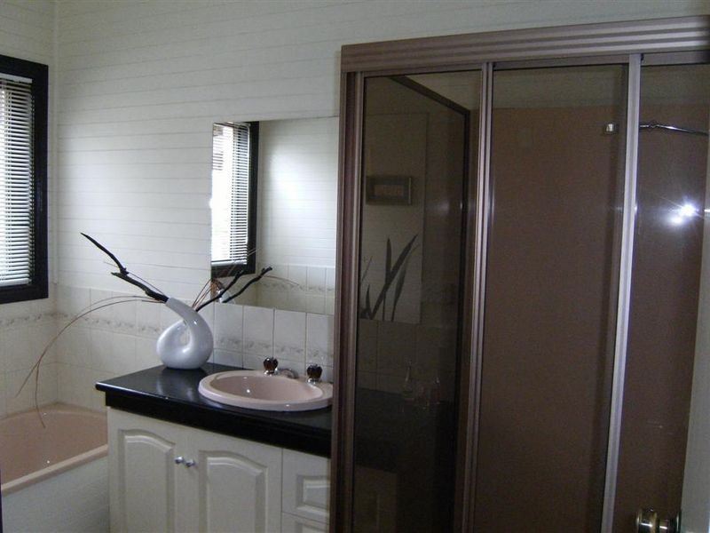 137 Lakeside Drive, Lake Boga VIC 3584