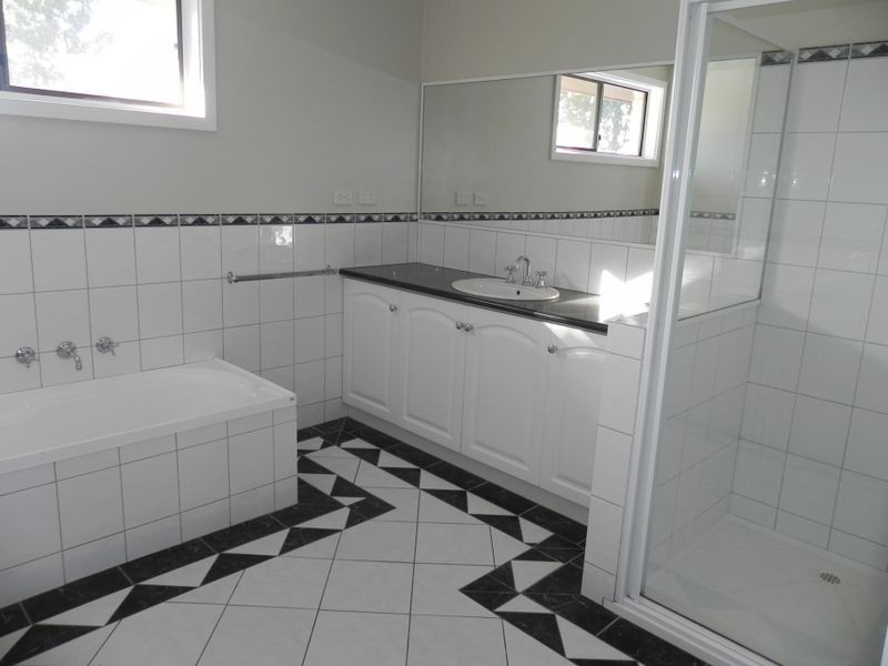 30 Gray Street, Swan Hill VIC 3585