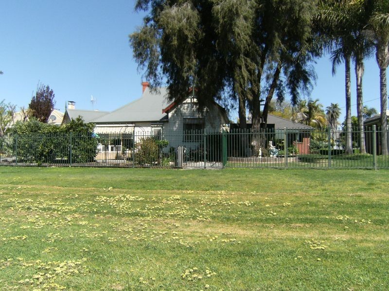 5 Mitchell Street, Swan Hill VIC 3585