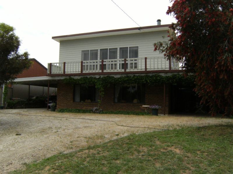 391 Lakeside Drive, Lake Boga VIC 3584