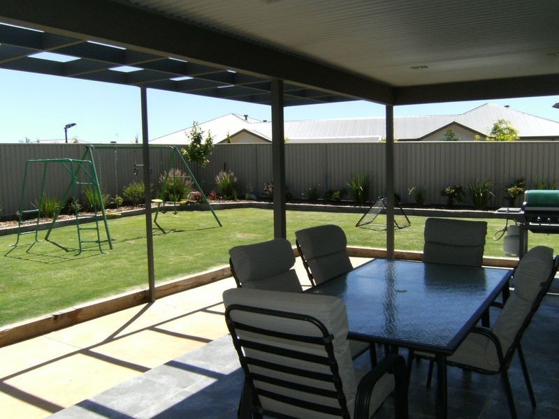 16 Boree Drive, Swan Hill VIC 3585