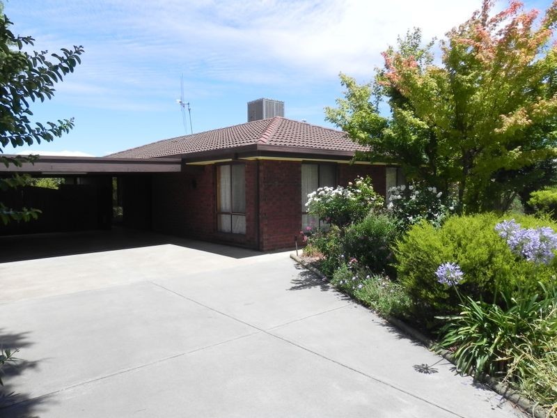 3 Adams Road, Swan Hill VIC 3585