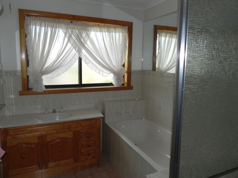 3 Adams Road, Swan Hill VIC 3585